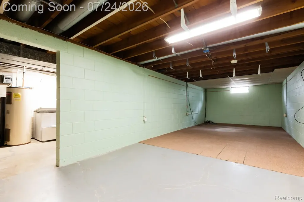 895 Haslett Road E Williamstown Township MI 48895