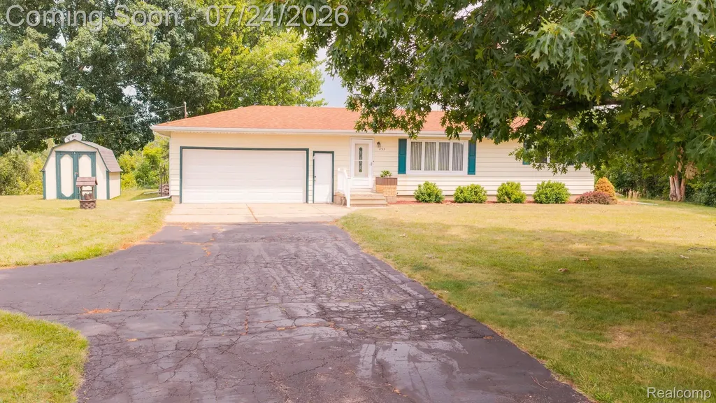 895 Haslett Road E Williamstown Township MI 48895