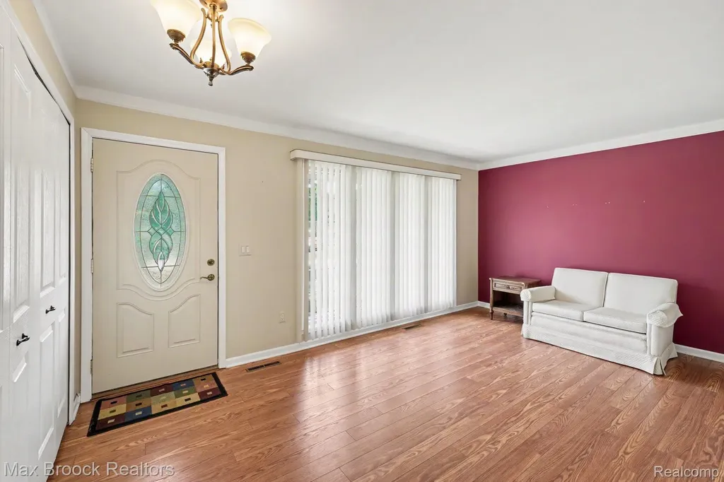 1872 Sherlynn Drive Brighton Township MI 48114