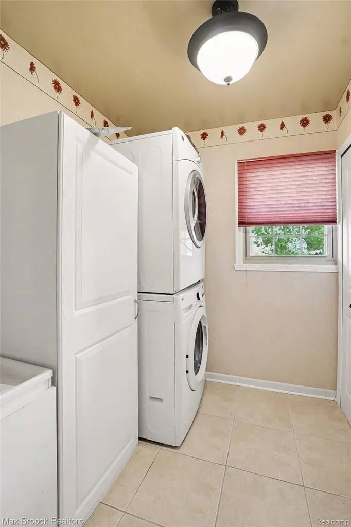 1872 Sherlynn Drive Brighton Township MI 48114