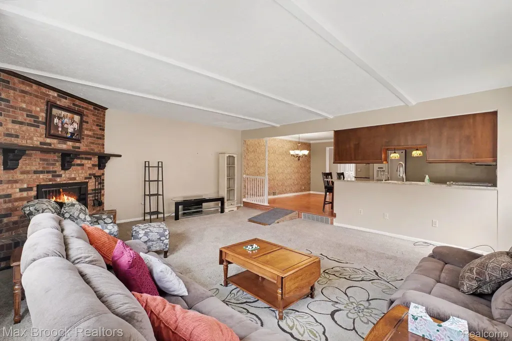 1872 Sherlynn Drive Brighton Township MI 48114
