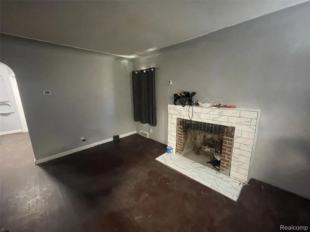 14931 Eastburn Street Detroit City MI 48205