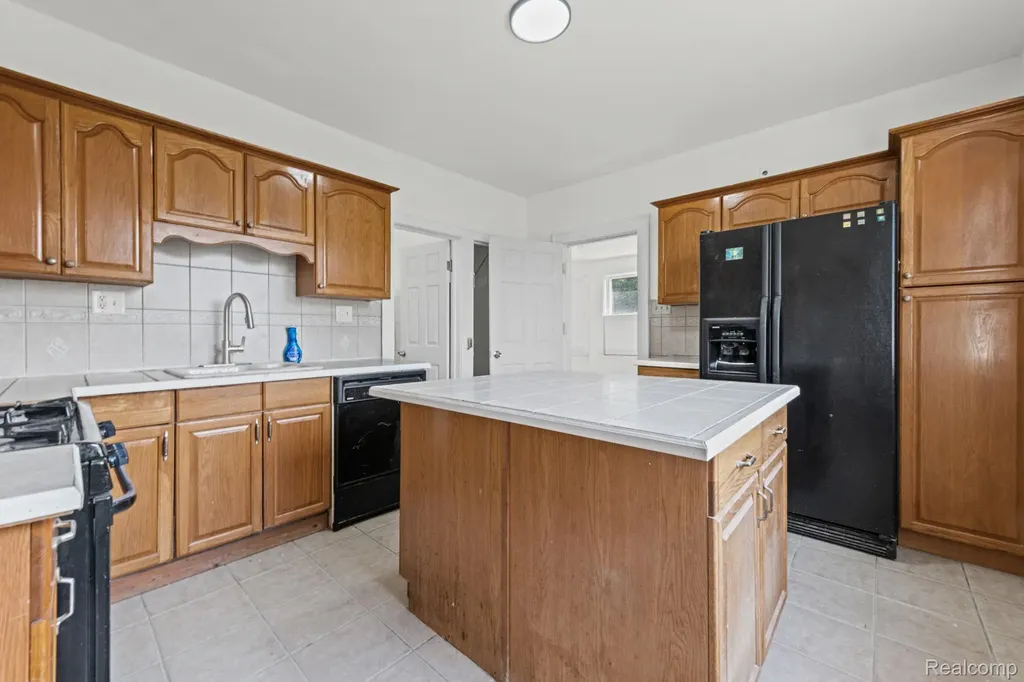 12826 Bloom Street Detroit City MI 48212