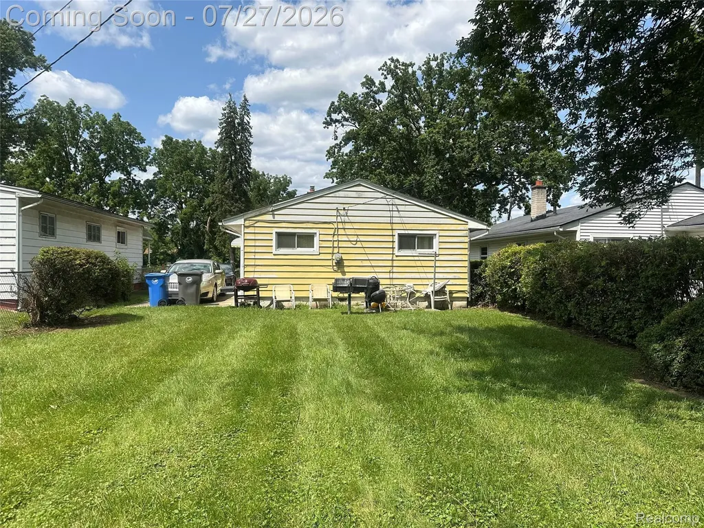 26645 Florence Street Inkster City MI 48141