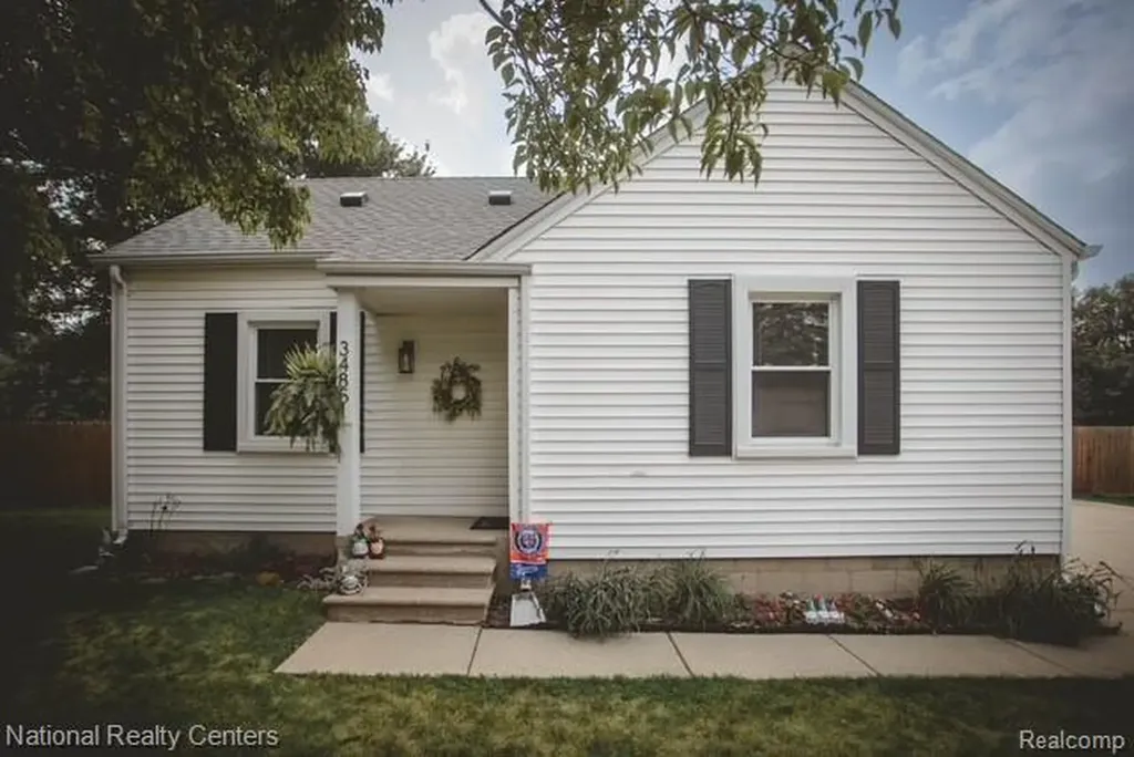 34851 Wadsworth Street Livonia City MI 48150