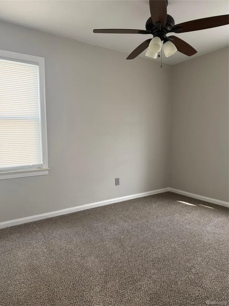 2041 Michigan Boulevard Lincoln Park City MI 48146