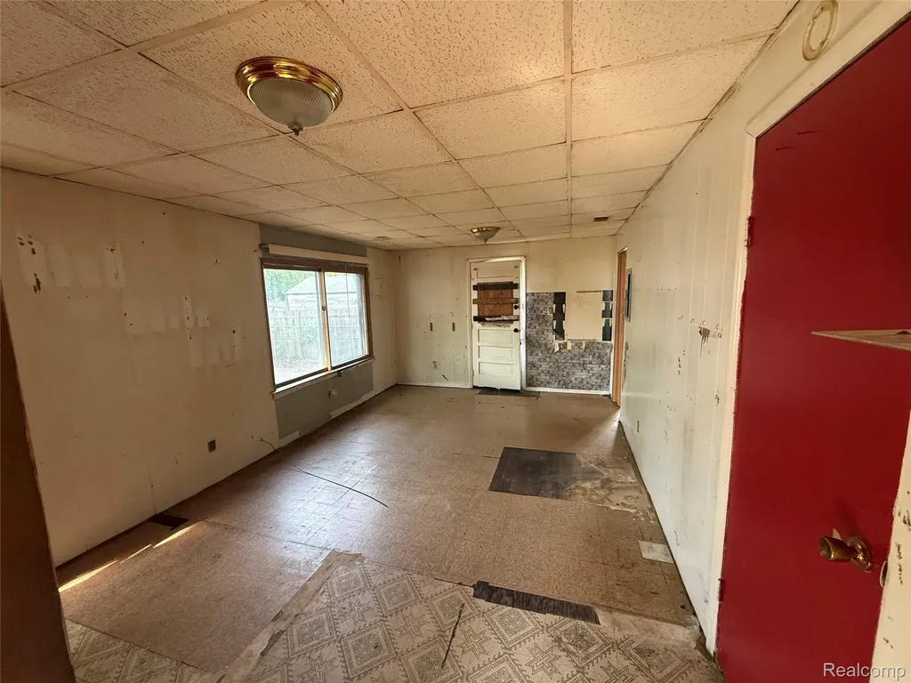 11290 Hudson Avenue Warren City MI 48089