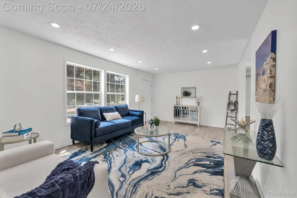 1119 Lathers Street Garden City City MI 48135