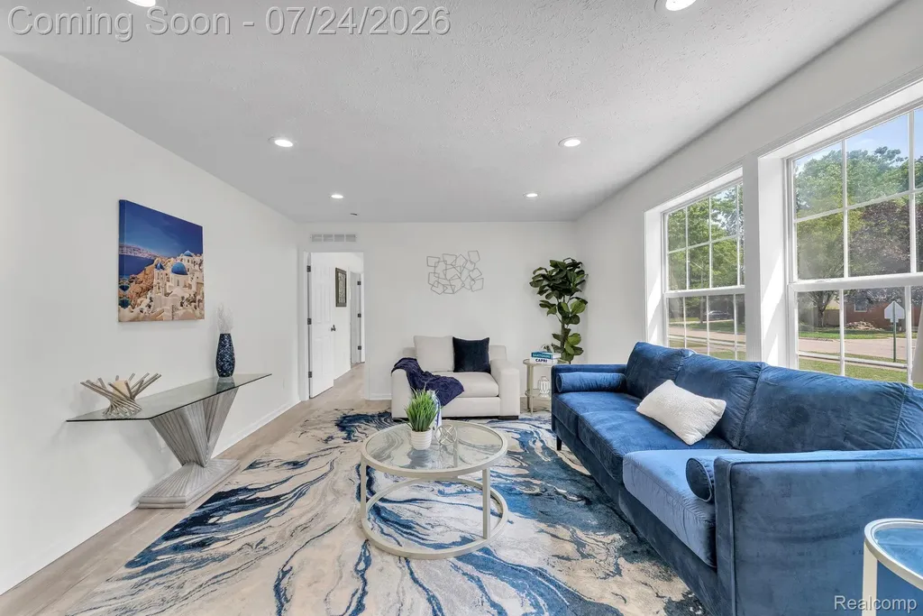 1119 Lathers Street Garden City City MI 48135