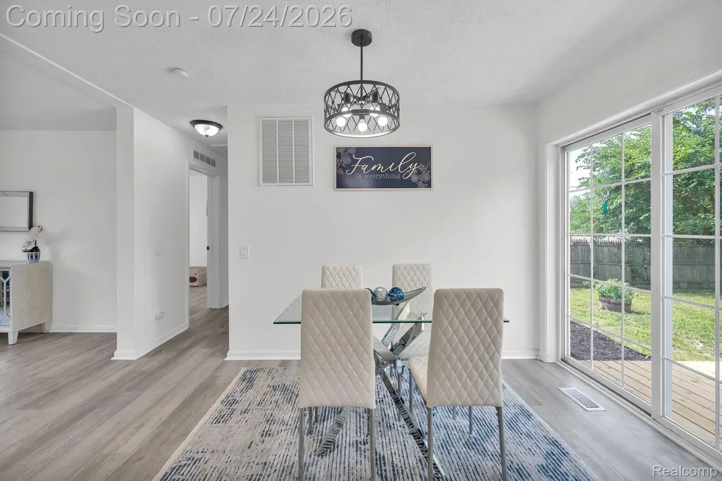1119 Lathers Street Garden City City MI 48135