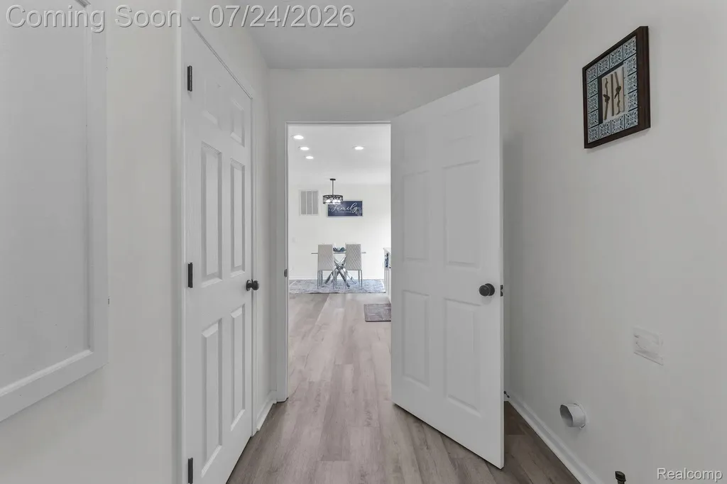 1119 Lathers Street Garden City City MI 48135
