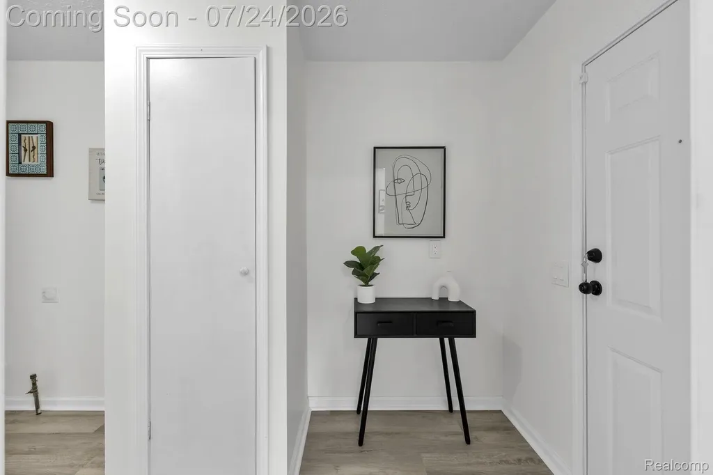 1119 Lathers Street Garden City City MI 48135