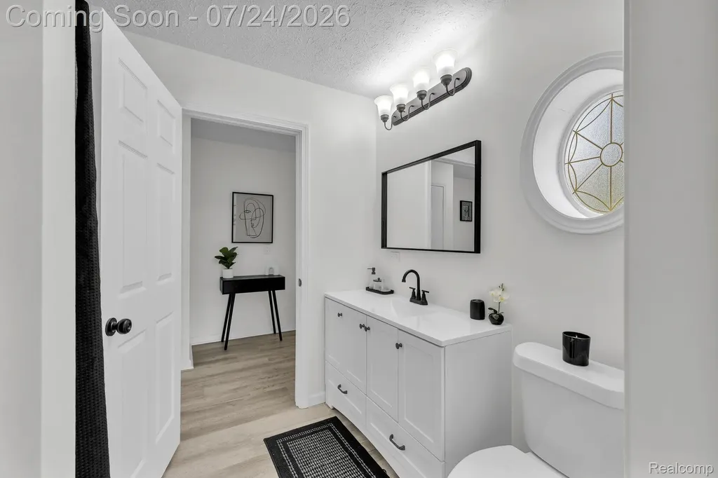 1119 Lathers Street Garden City City MI 48135