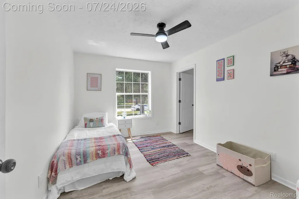 1119 Lathers Street Garden City City MI 48135