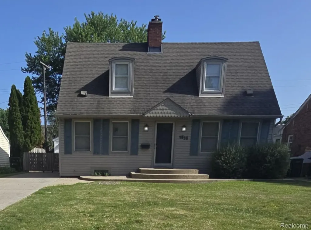 1526 W Houstonia Avenue Royal Oak City MI 48073