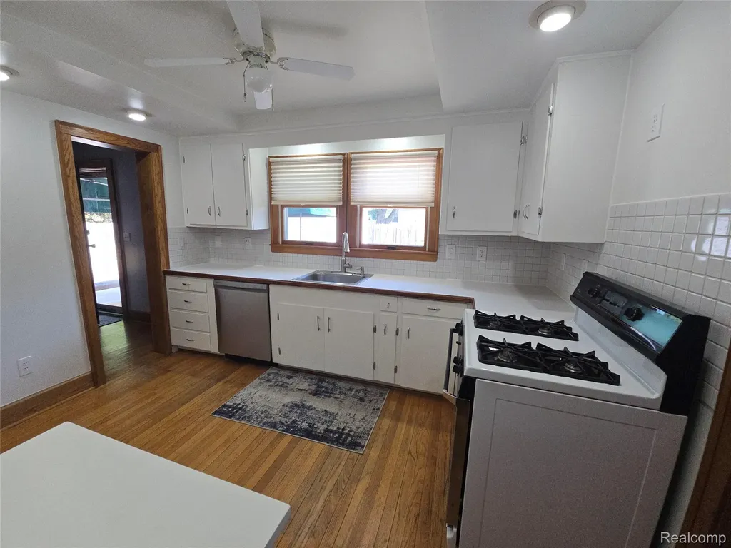 1526 W Houstonia Avenue Royal Oak City MI 48073