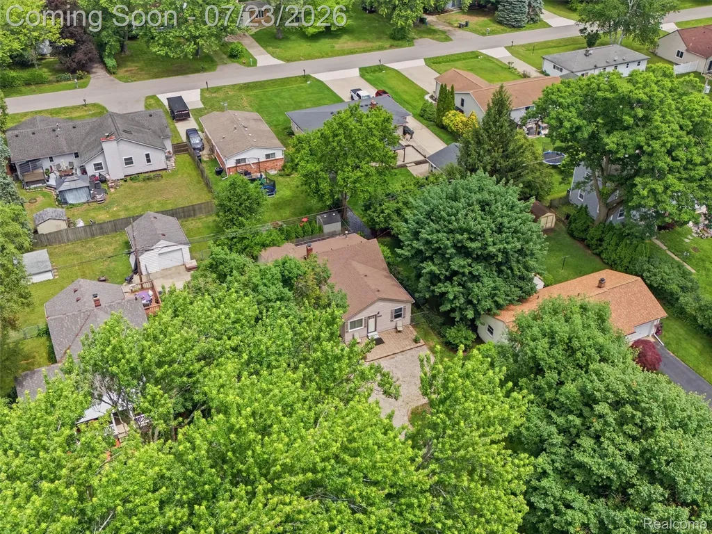 8241 Janis Street Utica City MI 48317