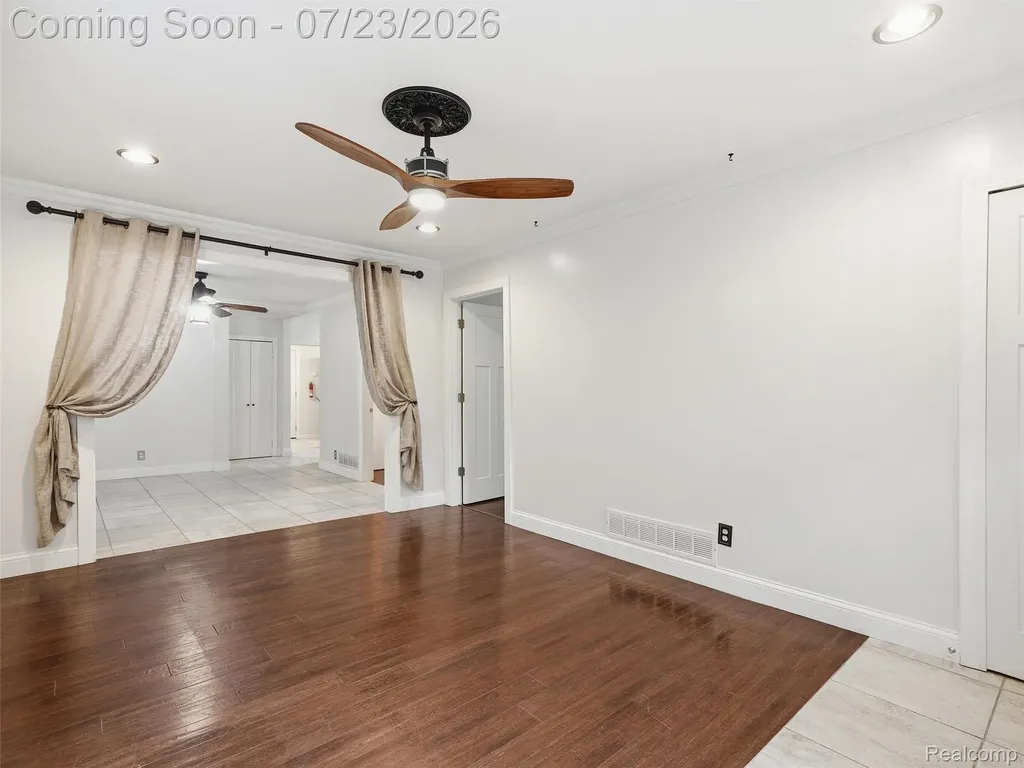 8241 Janis Street Utica City MI 48317