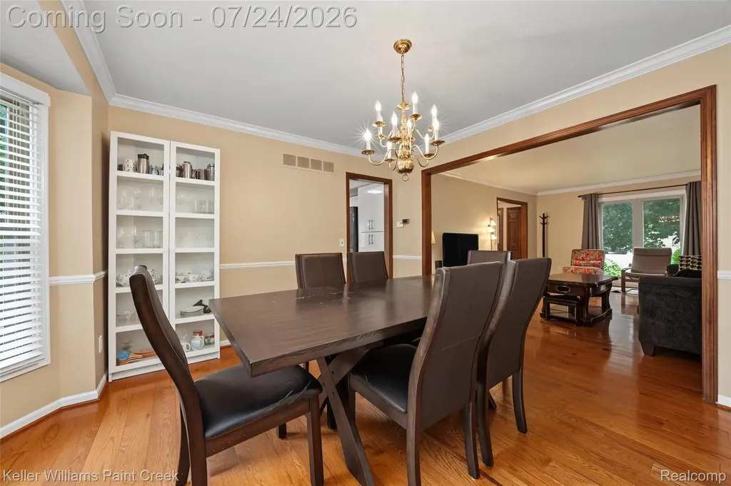 1105 Byron Drive Troy City MI 48098