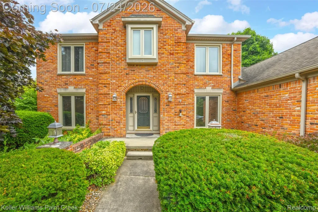 1105 Byron Drive Troy City MI 48098