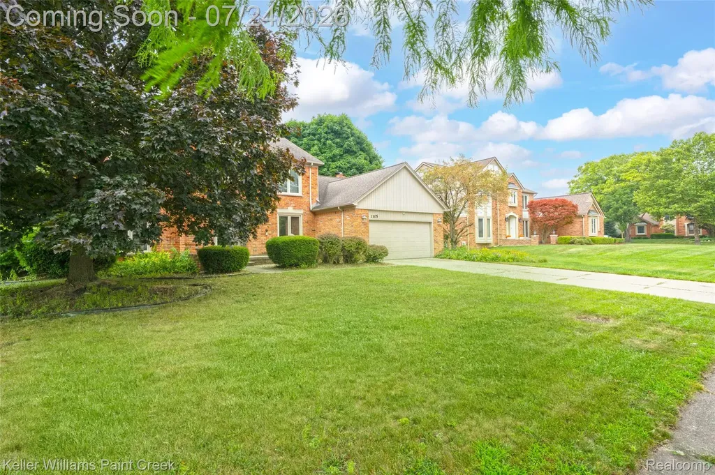 1105 Byron Drive Troy City MI 48098