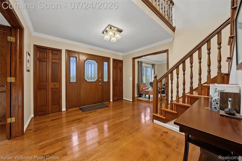 1105 Byron Drive Troy City MI 48098