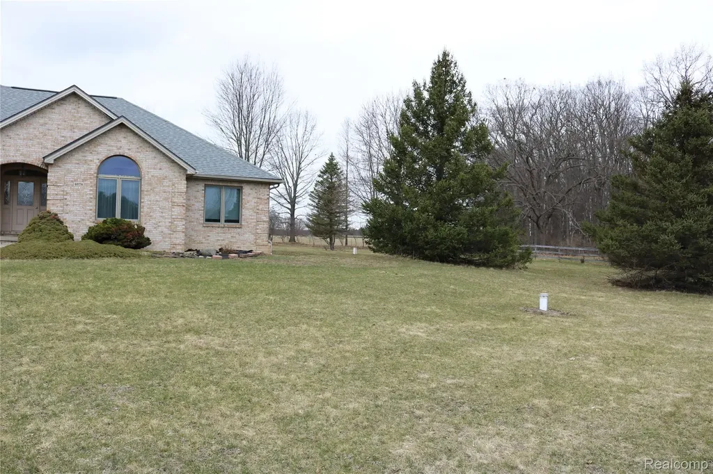 4678 Trail Elba Township MI 48446