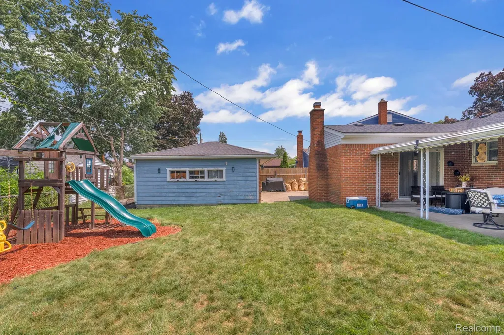 36106 Canyon Drive Westland City MI 48186