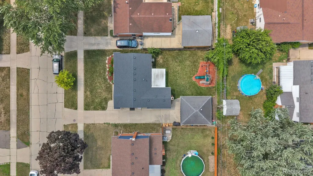 36106 Canyon Drive Westland City MI 48186