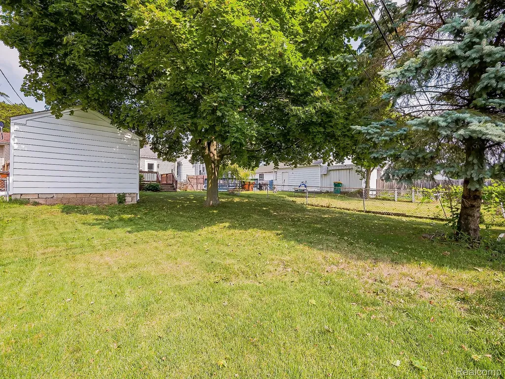 702 Michigan Avenue Monroe City MI 48162