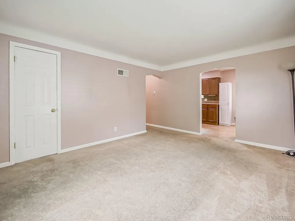 702 Michigan Avenue Monroe City MI 48162