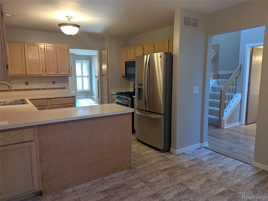 9327 Eastwind Drive Livonia City MI 48150