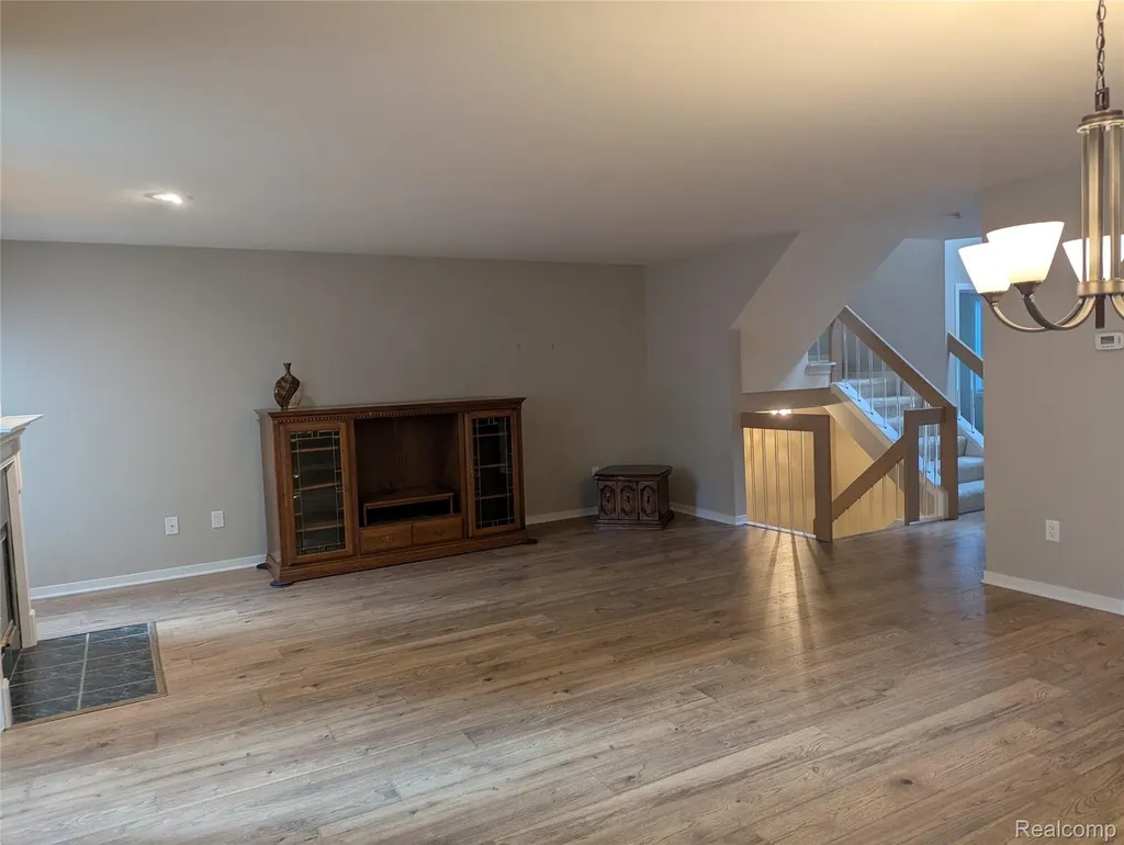 9327 Eastwind Drive Livonia City MI 48150
