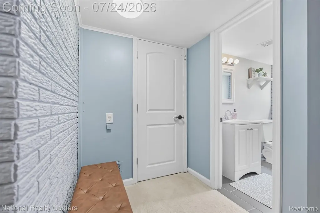 36143 Fernwood Street Westland City MI 48186
