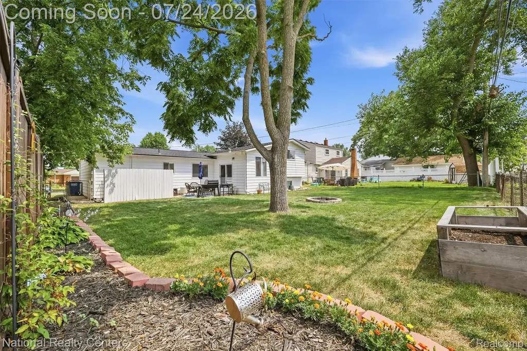 36143 Fernwood Street Westland City MI 48186