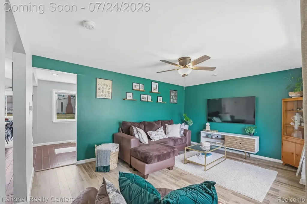 36143 Fernwood Street Westland City MI 48186