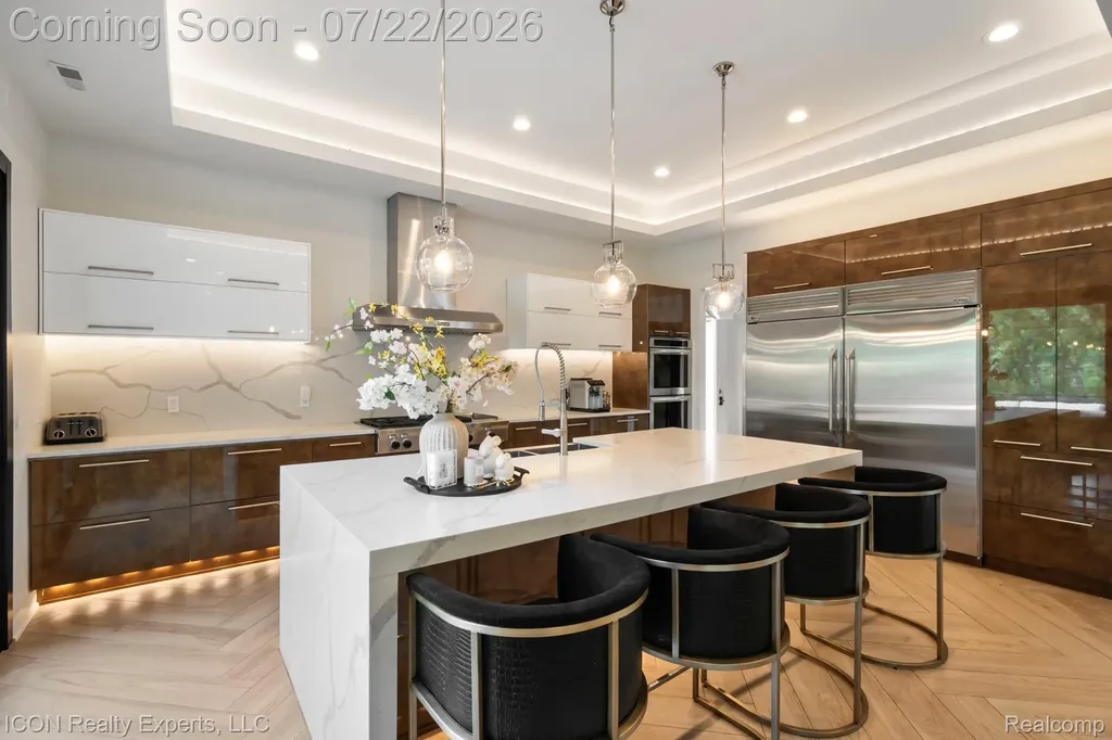 1971 Cragin Drive Bloomfield Hills City MI 48302