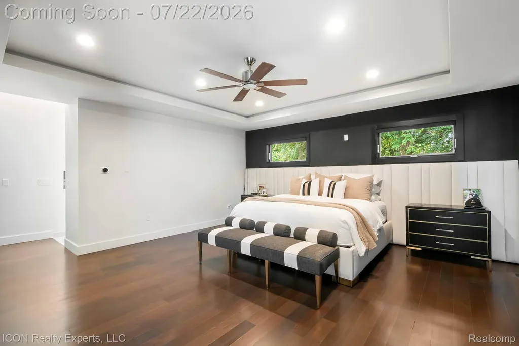 1971 Cragin Drive Bloomfield Hills City MI 48302