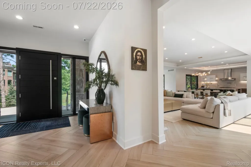 1971 Cragin Drive Bloomfield Hills City MI 48302