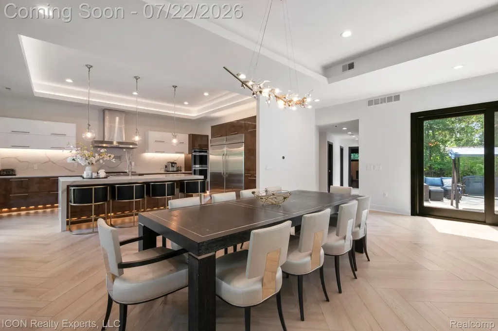 1971 Cragin Drive Bloomfield Hills City MI 48302