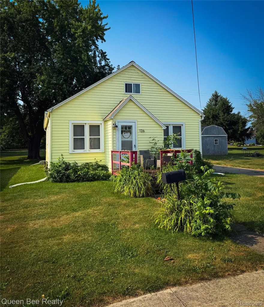 126 Bartlett Street Harbor Beach City MI 48441