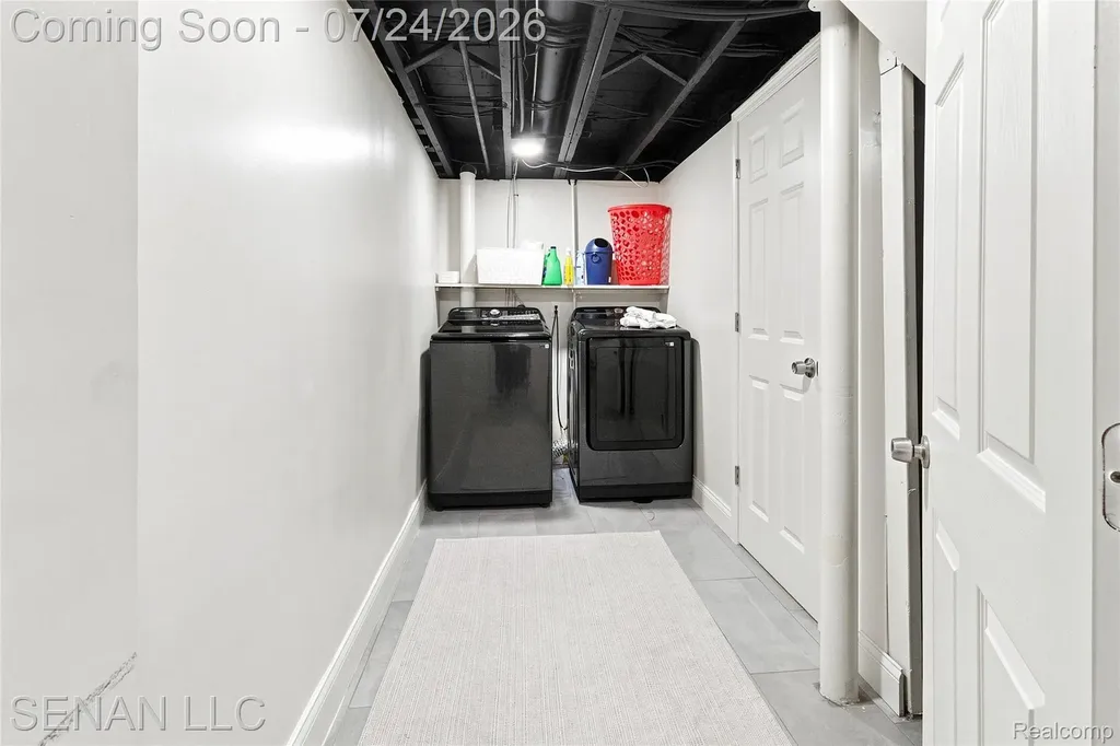 5056 Maple Street Dearborn City MI 48126