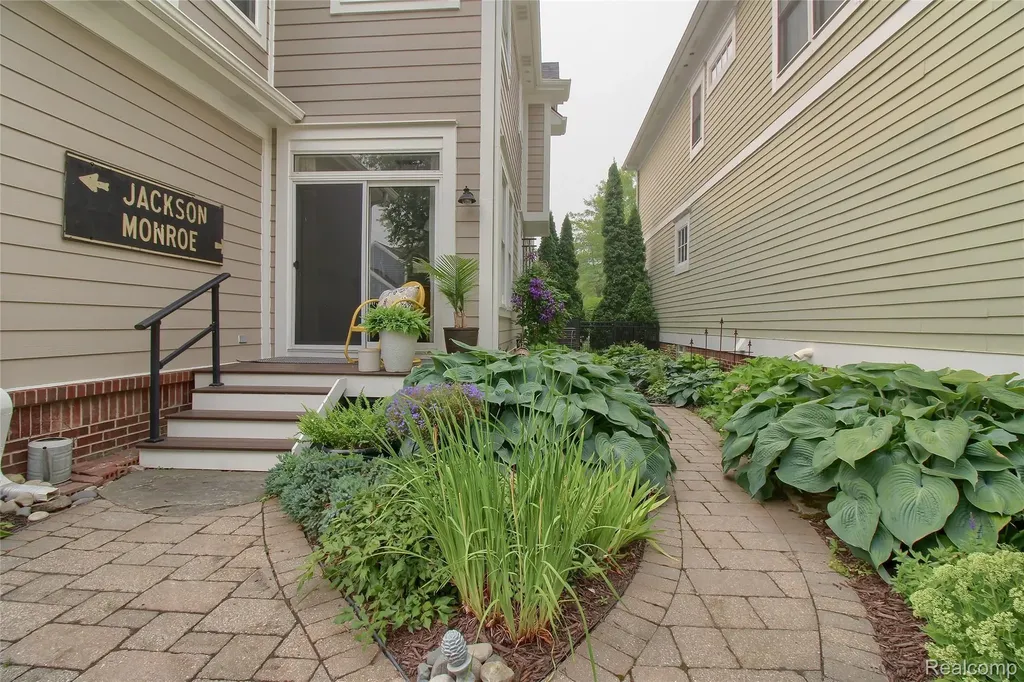 50166 Harding Street Canton Charter Township MI 48188