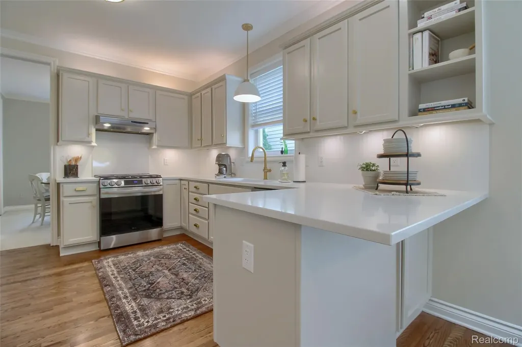 50166 Harding Street Canton Charter Township MI 48188