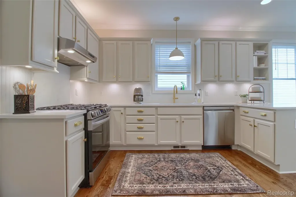 50166 Harding Street Canton Charter Township MI 48188