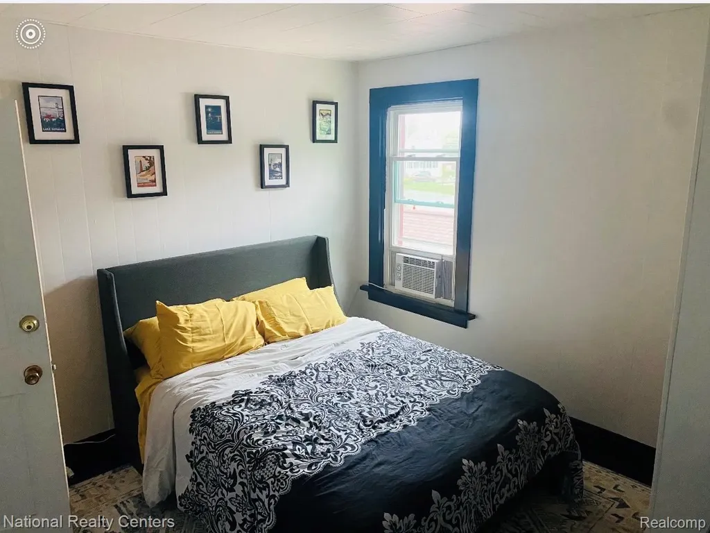 108 E Arch Street Negaunee City MI 49866
