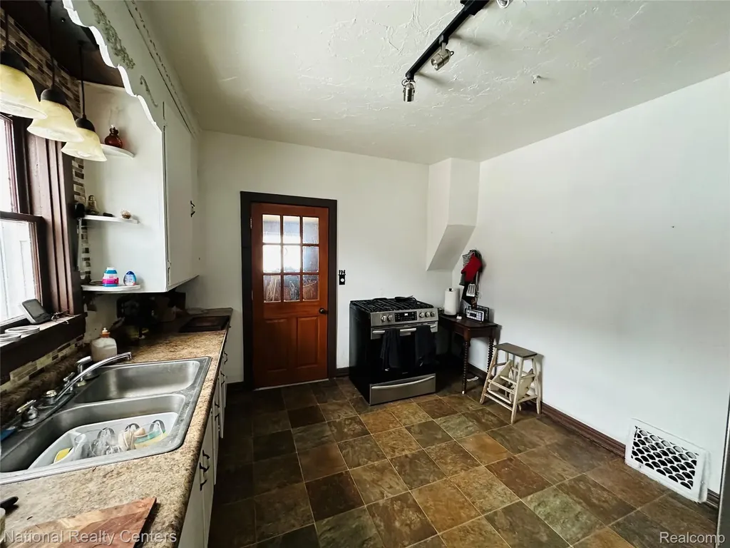 108 E Arch Street Negaunee City MI 49866