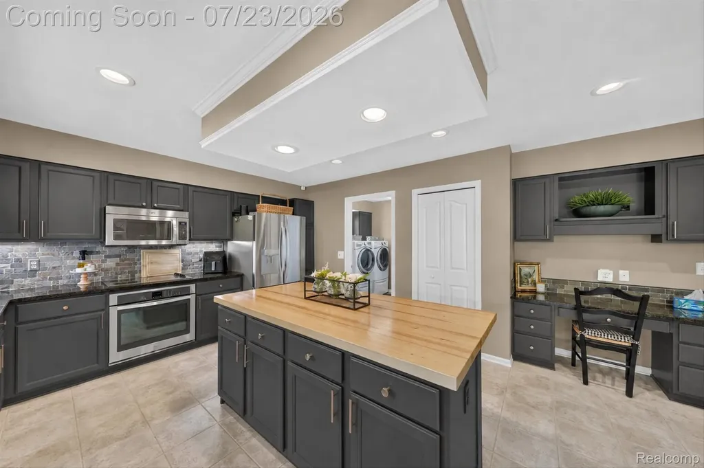 2130 Stonebridge Way Canton Charter Township MI 48188