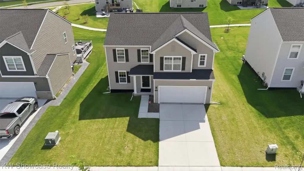 249 Saddleback Court White Lake Charter Township MI 48386