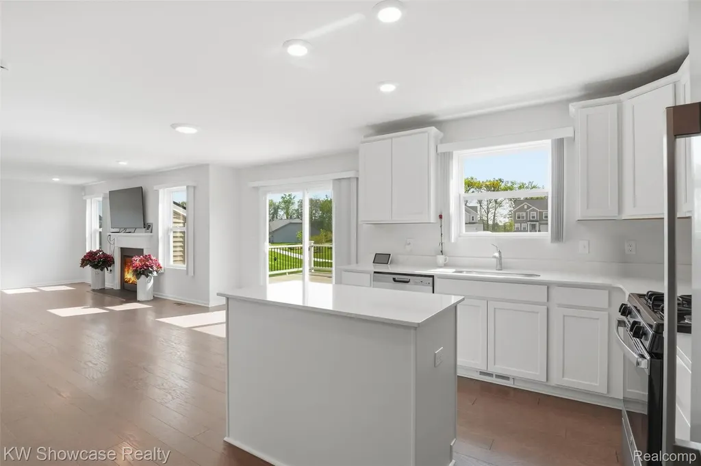 249 Saddleback Court White Lake Charter Township MI 48386